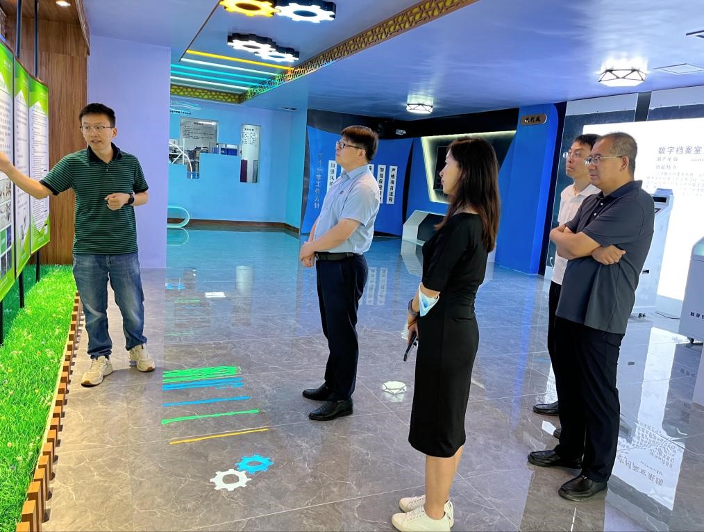 校史館走訪校友企業(yè)，探索數(shù)字文創(chuàng)軟件開(kāi)發(fā)新路徑